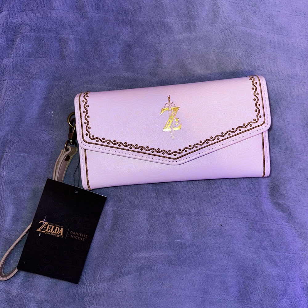 Princess ZELDA (world of Zelda) danielle Nicole wallet brand new